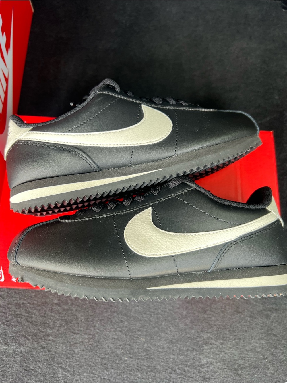 Nike Cortez Black Pale Ivory Sneaker Women's Size 6 DN1791-006 - Picture 3 of 8